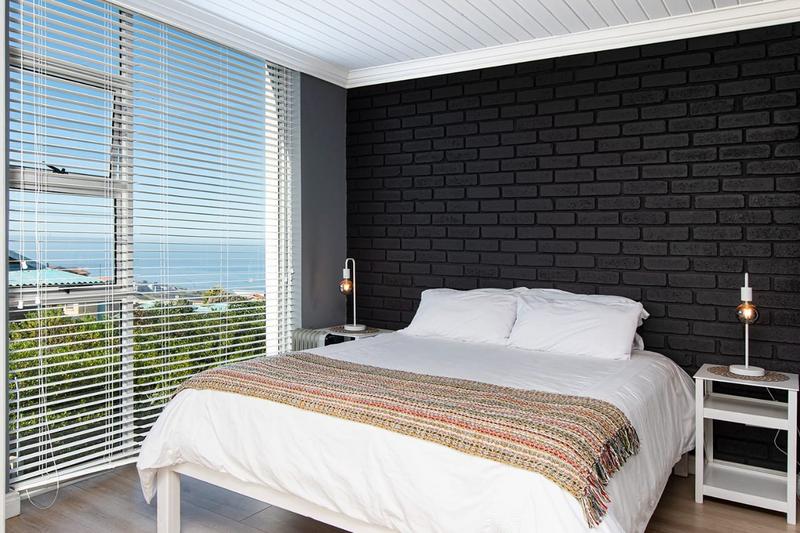 To Let 1 Bedroom Property for Rent in Dana Bay Western Cape